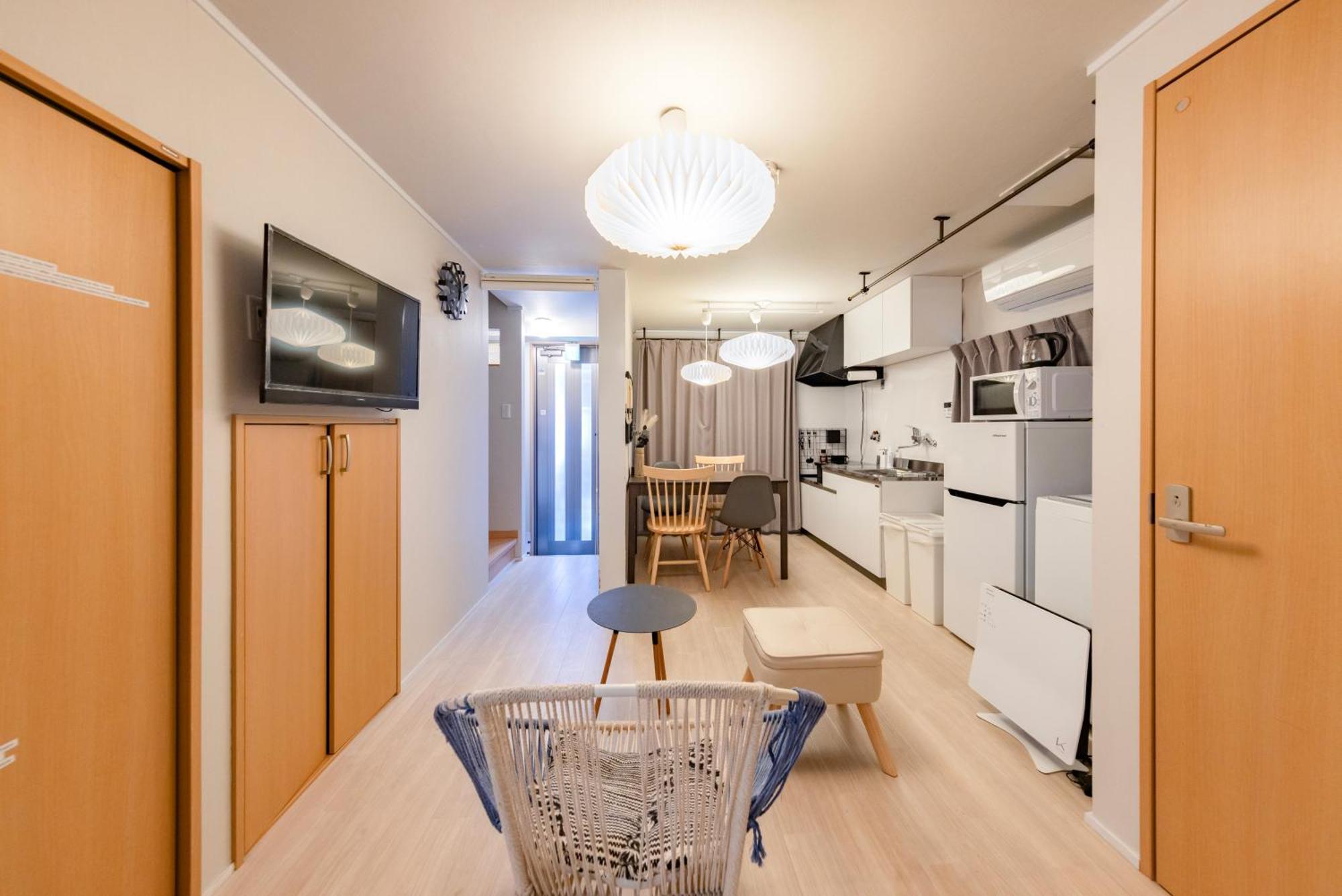 Ritz Place Nishikujo Осака Экстерьер фото